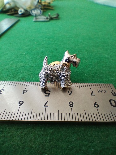 Nice little vintage sparkly - vintage,