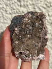 Kidney ore with calcites and - kidney,