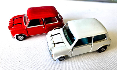 Two corgi the italian job - the,
