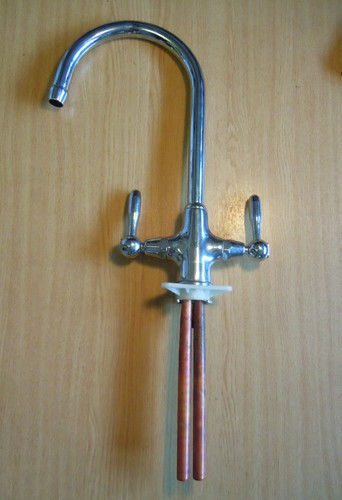 Traditional swan neck kitchen - traditional,