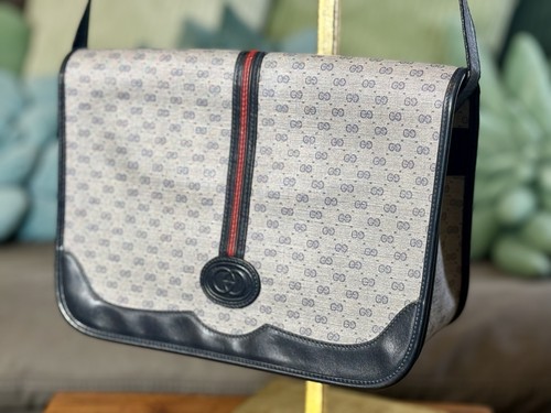 Authentic vintage gucci - authentic, navy