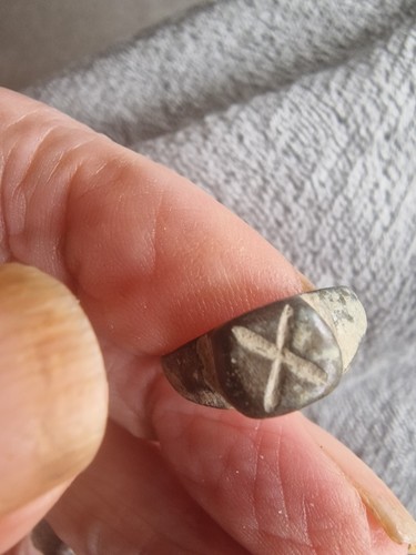 Ancient roman bronze signet - ancient,
