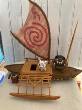 Disney Moana Boat  Starlight 22” long with figures