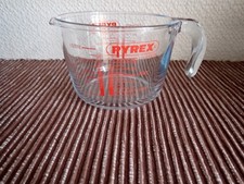 VINTAGE PYREX  1.5 PINT GLASS JUG - 1990's - RED NUMBERS - LOOK MINT