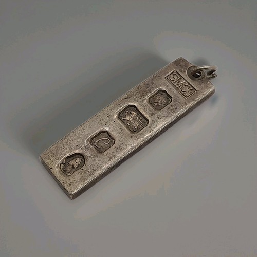 1977 vintage english solid - ,