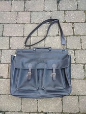 LARGE INTERNATIONAL CARLTON CLASSIC SHOULDER BAG