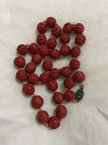 Vintage cinnabar hand carved - ,