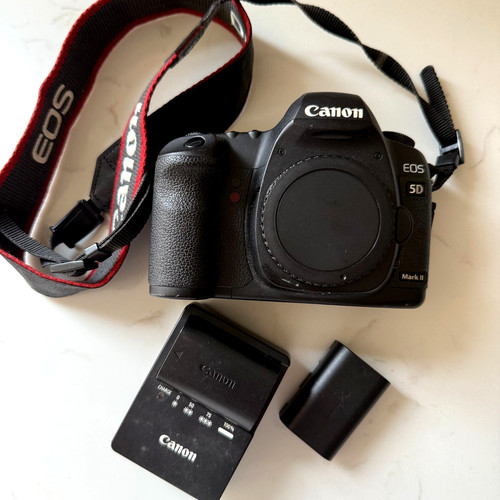 Canon eos mark digital - mark,