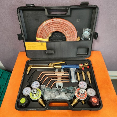 Cutweld oxygen and acetylene - oxygen,