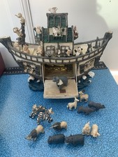 Vintage Resin Noah’s Ark With Animals 22x28cm (rbx