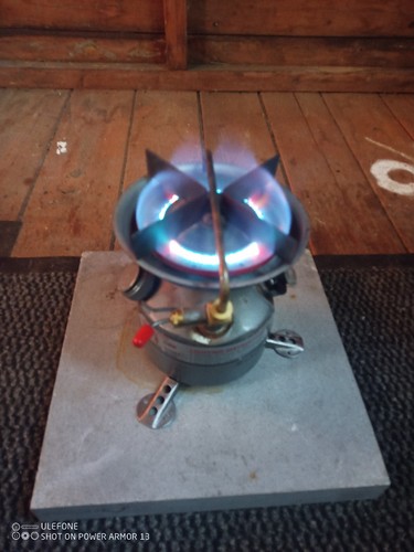 Coleman feather 442 excellent - feather,