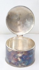 Lidded Biscuit Tin Silver