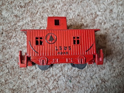 Red train caboose - caboose, die-cast