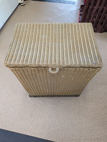 Vintage loyd loom style basket - loom,