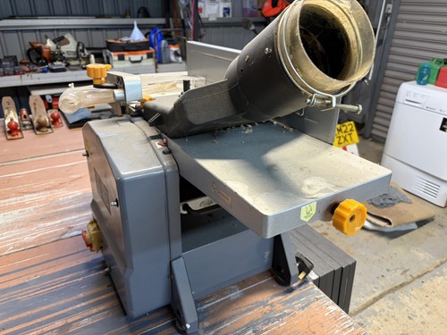 Titan wood planer thicknesser