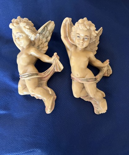 Winged angels cherubs - angels,