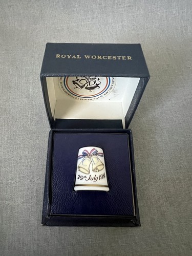 Royal worcester thimble - royal,