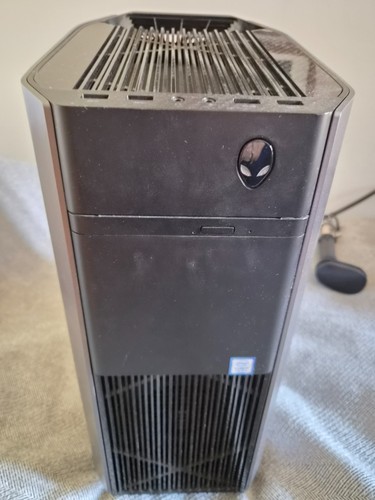 Dell alienware aurora - aurora, r8