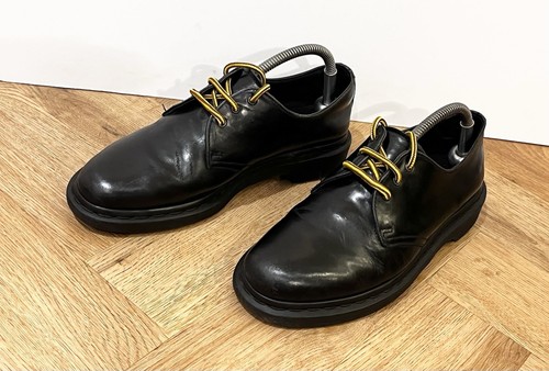 Black martens doc - martens,