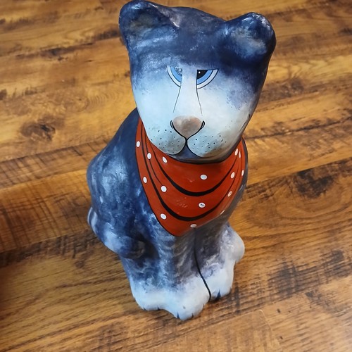 Vtg paper mache cat - cat, sitting