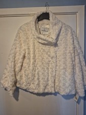 Paraphrase Cropped Fur Jacket Size 10 Cream With Flower Twist Design Unworn