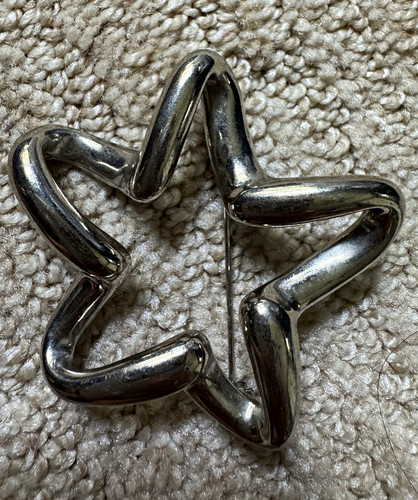 Signed silver tone - silver, star