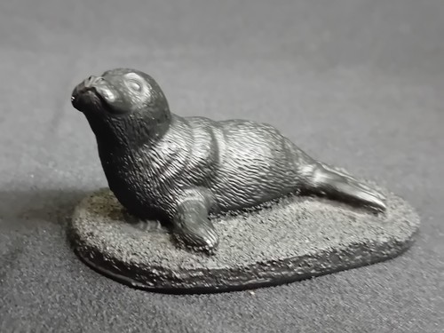 British coal seal figurine - *british, 'seal'