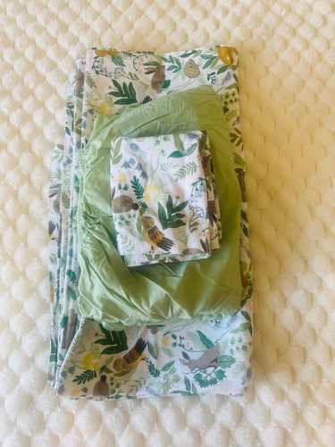 Green floral bright baby