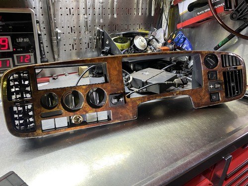 Saab 900 classic - wood, dash