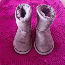 UGGS ...Babys Size 6