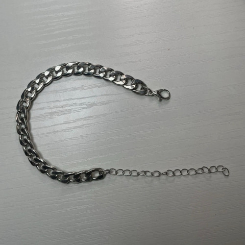 Silver curb link - silver,
