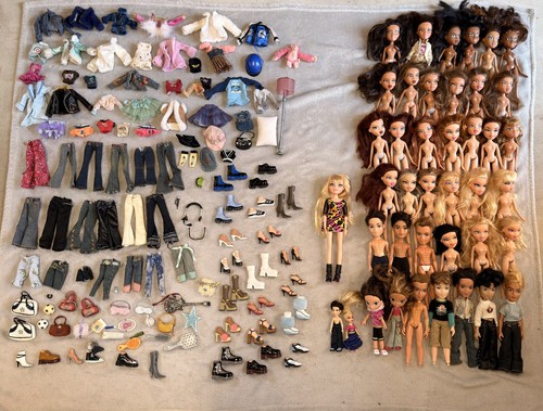 Bratz doll bundle job lot - 54,