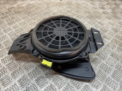 Alfa romeo 156 bose subwoofer - alfa,