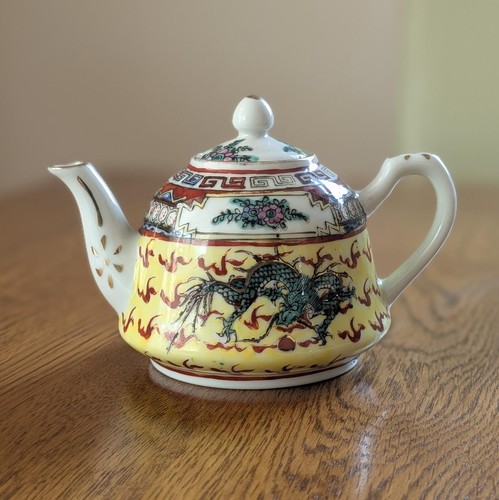 Chinese porcelain teapot - chinese,