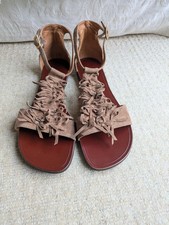  Chie Mihara Taupe Suede