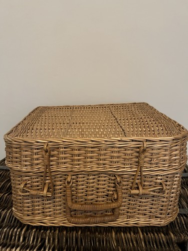 Vintage wicker basket vgc - wicker,