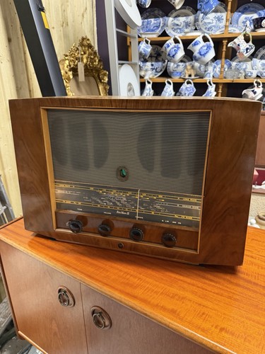 Pye fenman vintage radio - fenman,