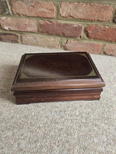 Box vintage jewellery - jewellery,
