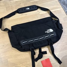 the north face shifty messenger bag Black Tags Incl Lots Of Pockets Waist Strap
