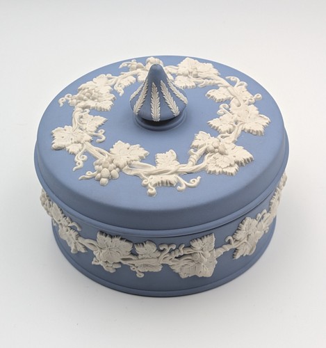 Wedgwood jasperware grape vine - jasperware,
