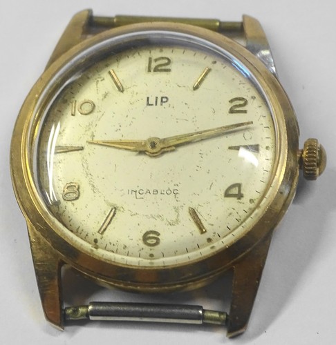 Vintage lip watch - r-23, c-1