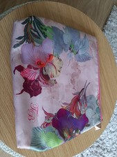 BNWOT TED BAKER TOILETRIES BAG
