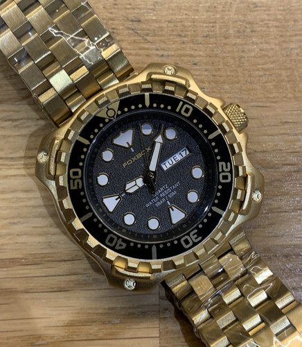 Dive style watch gold colour - style,