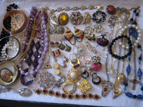 Job lot mixed vintage costume - mixed,
