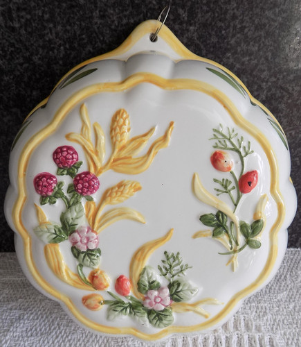 Vintage ceramic jelly mould - ceramic,