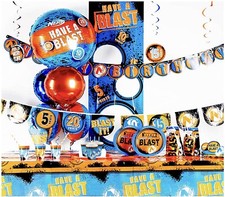 Nerf themed birthday party decorations & Nerf themed party table decorations