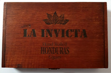 Vintage Wooden Cigar Box - La