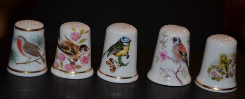 Birds thimbles bone china - thimbles.,