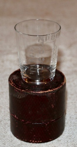Vintage minim measure - minim,
