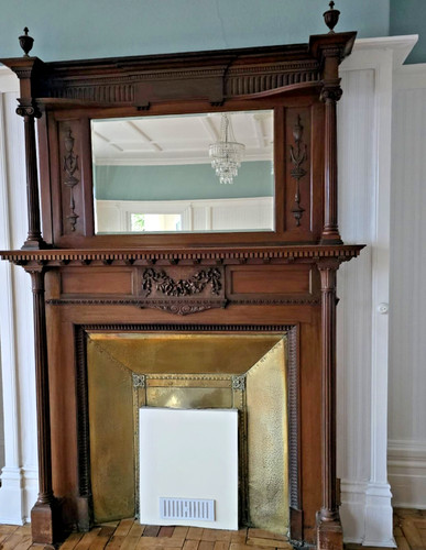 Large victorian carved wooden - large,
